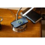 Daylight Libra Tischleuchte mit USB-Ladestation im Standfuß